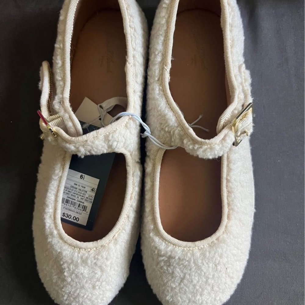 Cream Fuzzy Slippers with Strap and Flat Sole